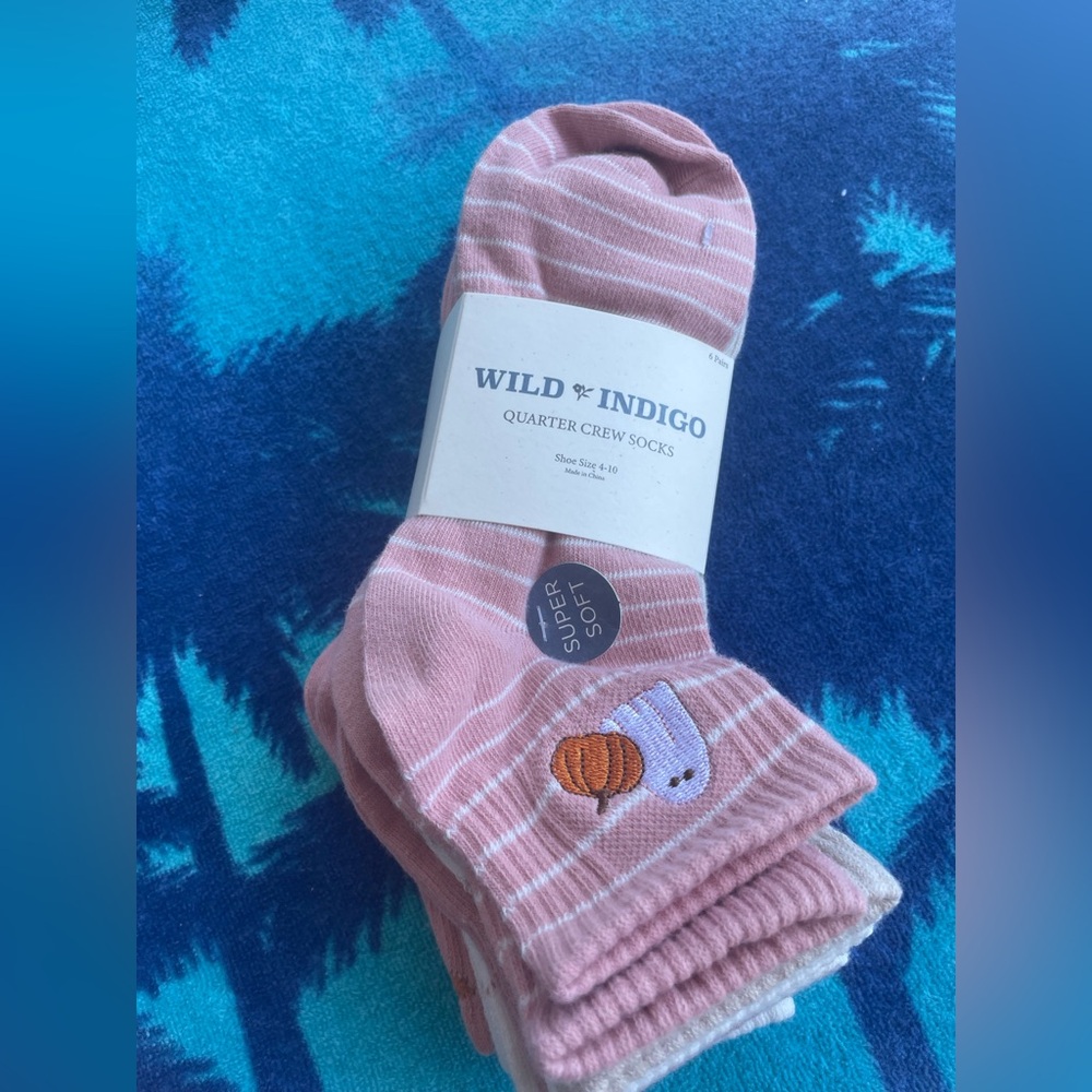 Halloween 6 Pairs Bundle Striped, Patterned & Solid Pink Quarter Crew Socks NWT